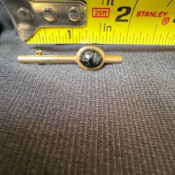 VINTAGE SCARAB  NOT SCRATCHED  Its the design Antique Black Brooch Pin - Picture 4 of 4